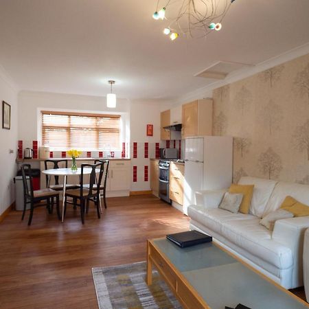 Surlingham Lodge Garden Cottage In Rspb Village Near نورويش المظهر الخارجي الصورة