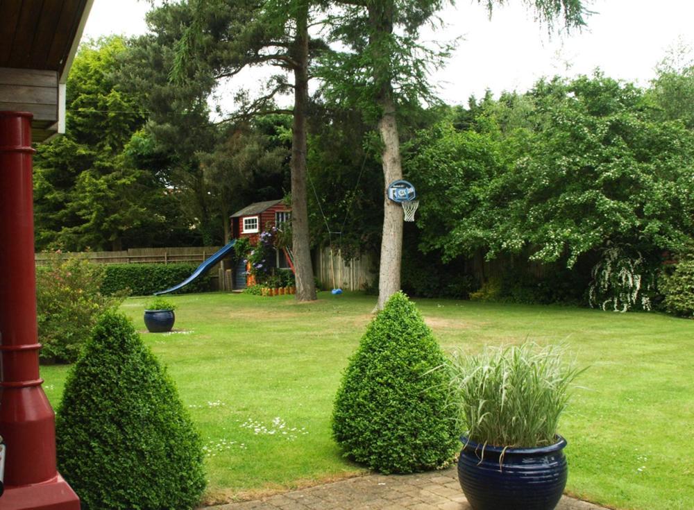 Surlingham Lodge Garden Cottage In Rspb Village Near نورويش المظهر الخارجي الصورة